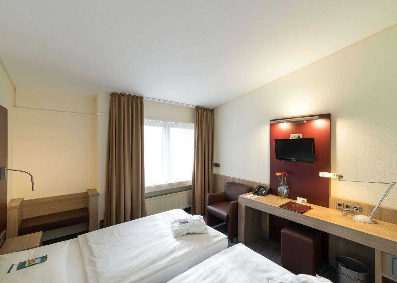 Hotel Gustav-Stresemann-Institut บอนน์ ภายนอก รูปภาพ
