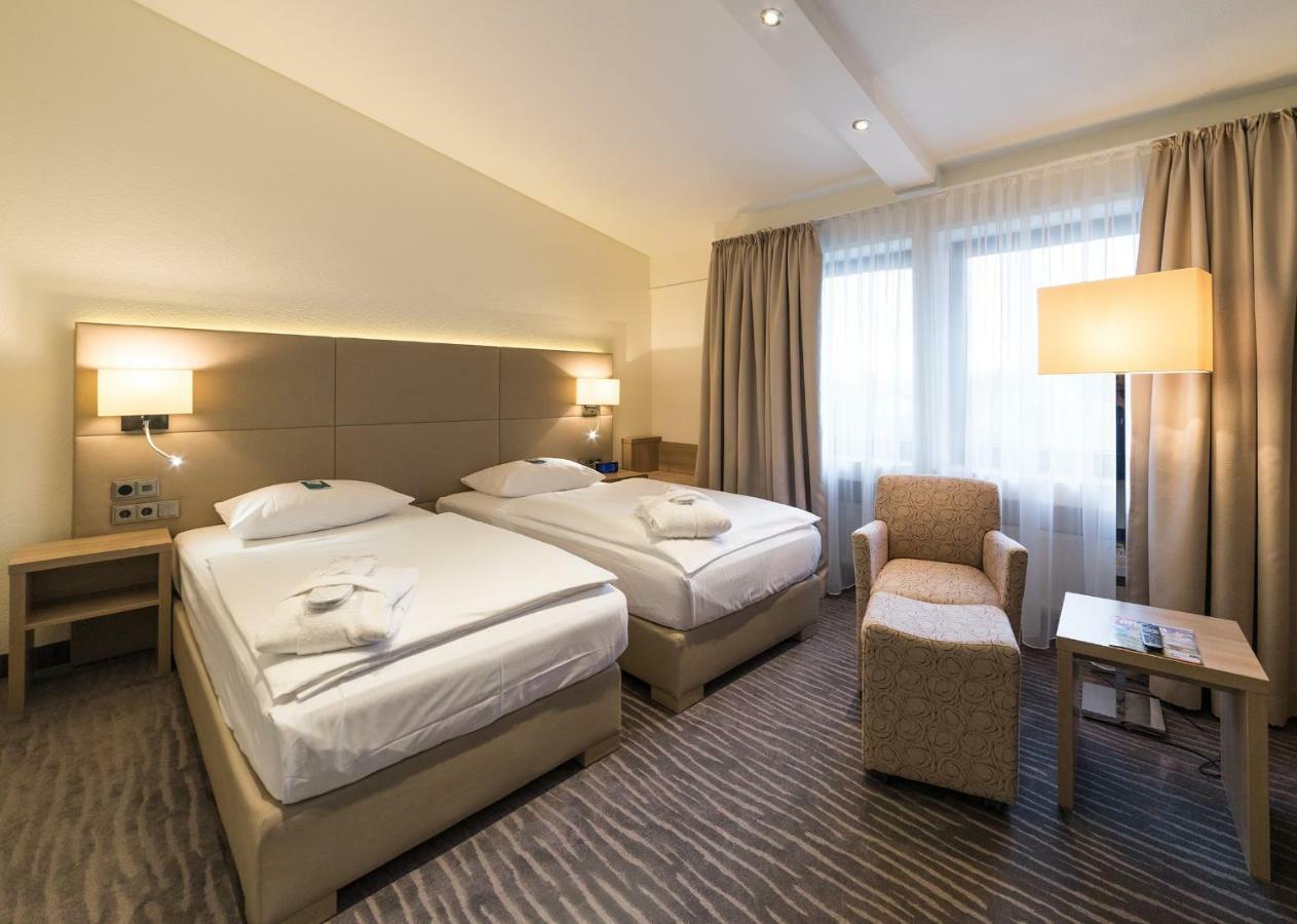 Hotel Gustav-Stresemann-Institut บอนน์ ภายนอก รูปภาพ