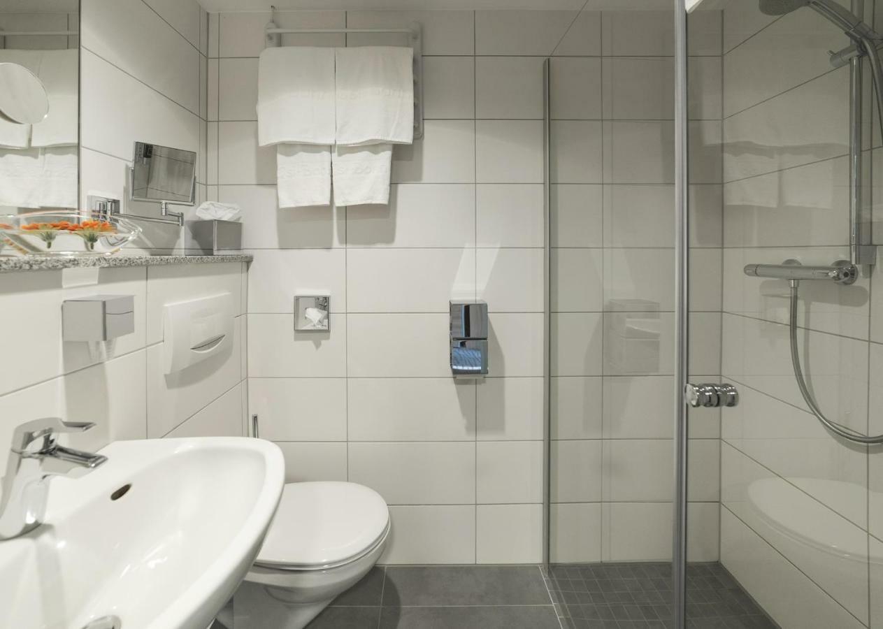 Hotel Gustav-Stresemann-Institut บอนน์ ภายนอก รูปภาพ