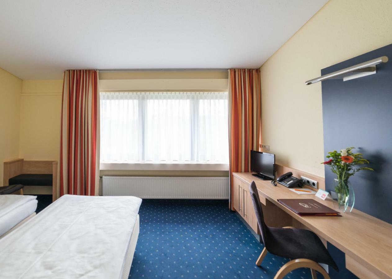Hotel Gustav-Stresemann-Institut บอนน์ ภายนอก รูปภาพ